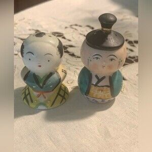 VTG Japan Hand Painted Man & Woman Salt & Pepper set